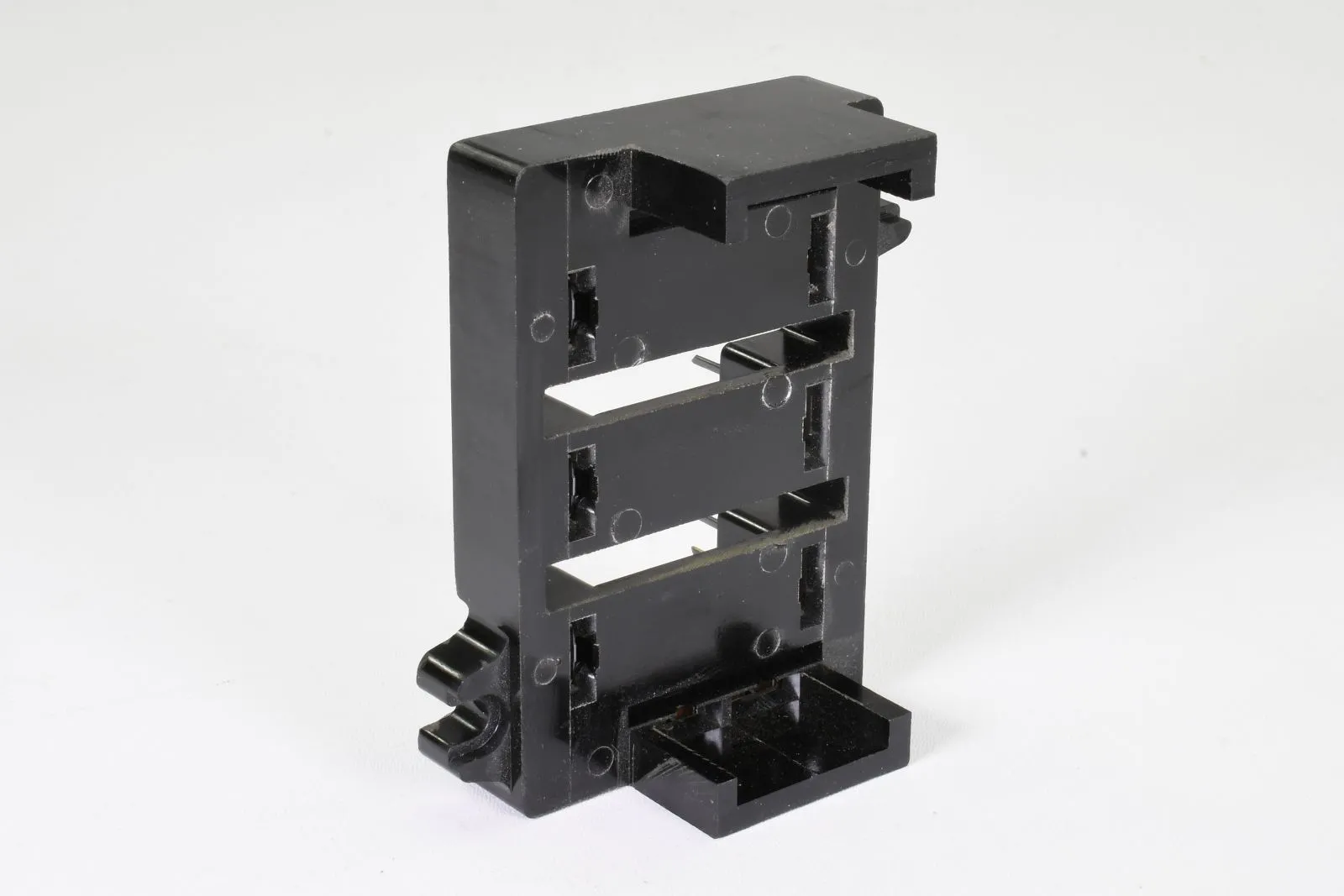 E-T-A 13-P10-Si, Steckdose