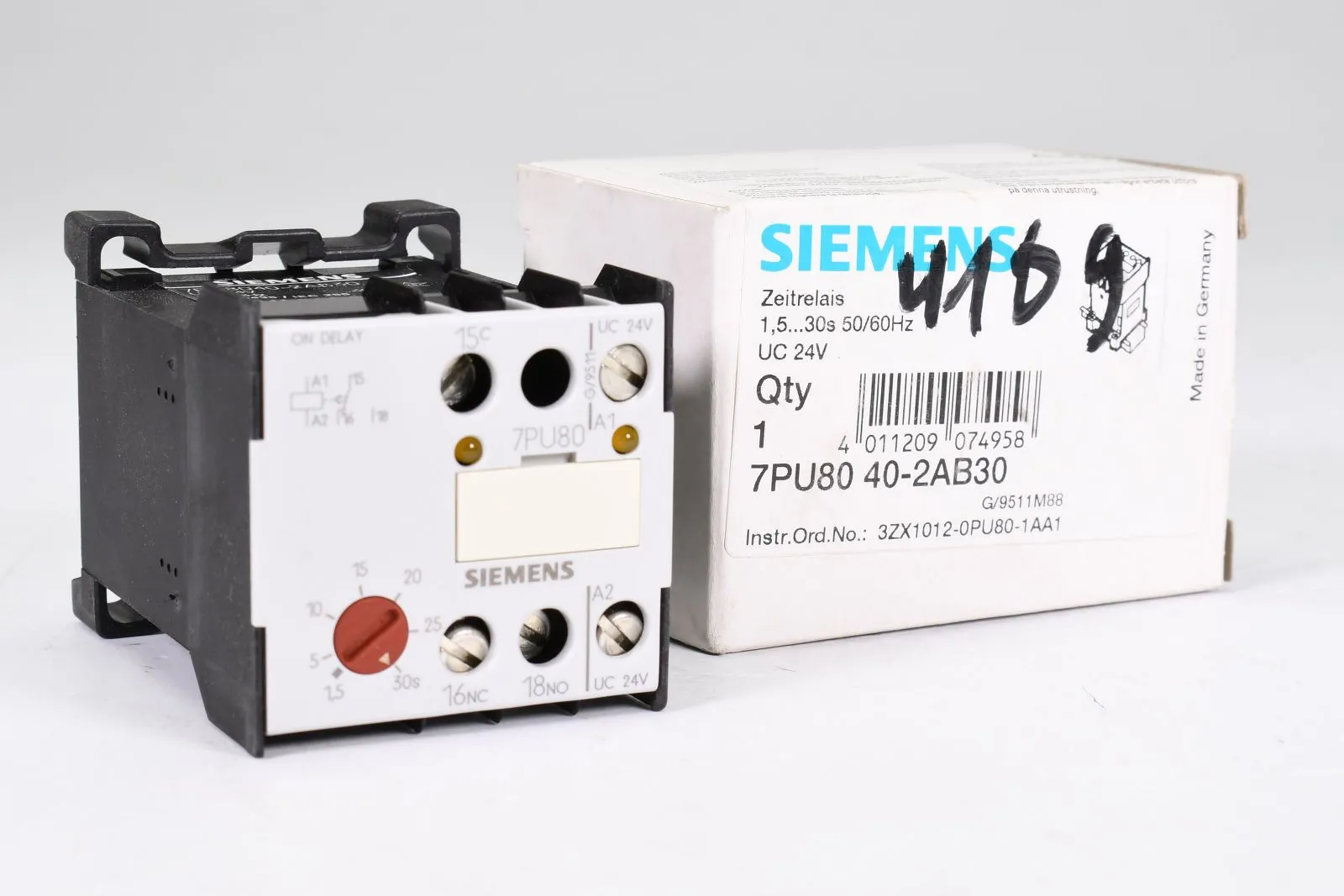SIEMENS 7PU8040-2AB30, Zeitrelais