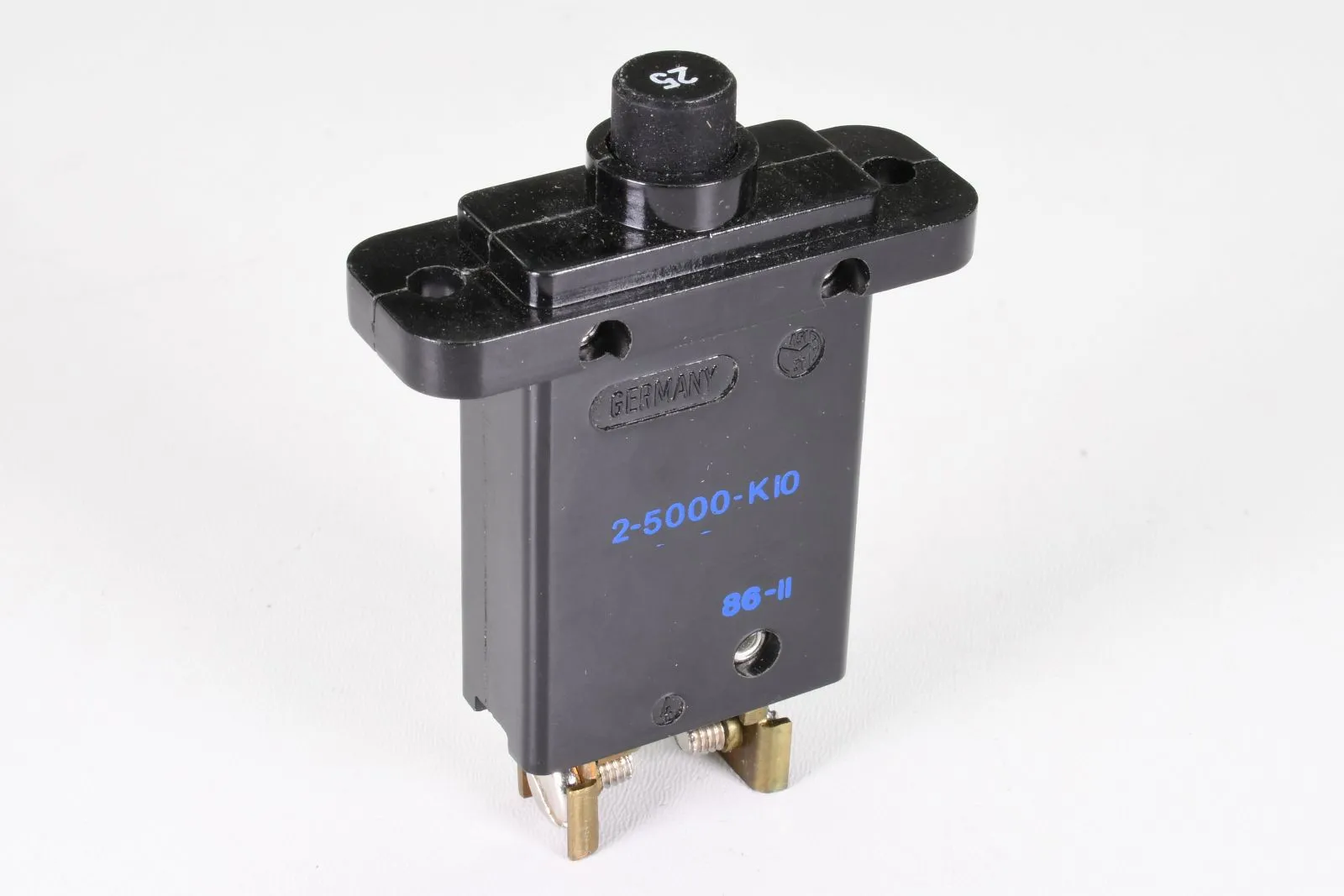 E-T-A 2-5000-K10-25A, Thermischer Schutzschalter