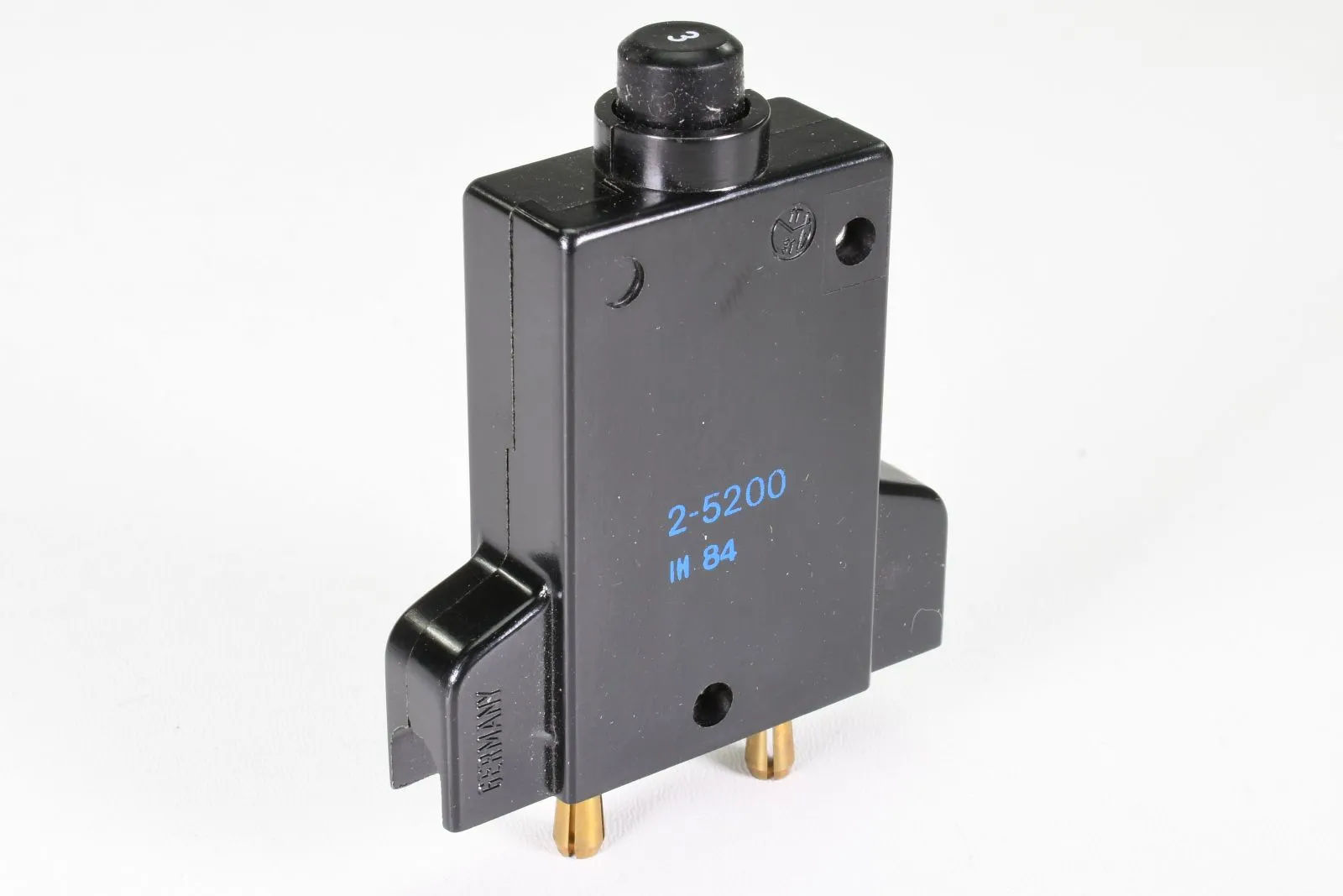 E-T-A 2-5200-3A, Thermischer Kfz-Sicherungsautomat