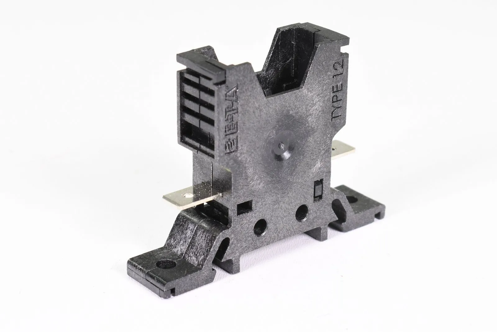 E-T-A 12-P10, Type 12, Stecksockel, Type12