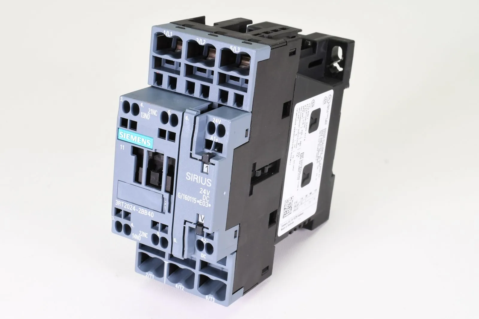 SIEMENS 3RT2024-2BB40, Leistungsschütz, E03 - abgebrochene Haltenasen