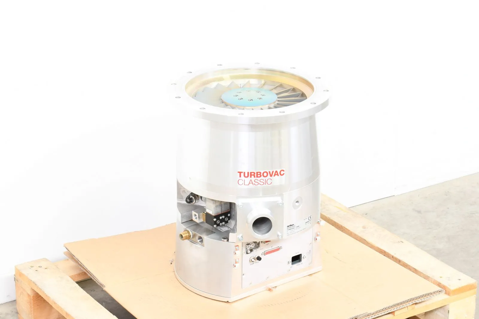 OERLIKON LEYBOLD 800040V1444, T1600, Turbomolekularvakuumpumpe- Defekt elektr.