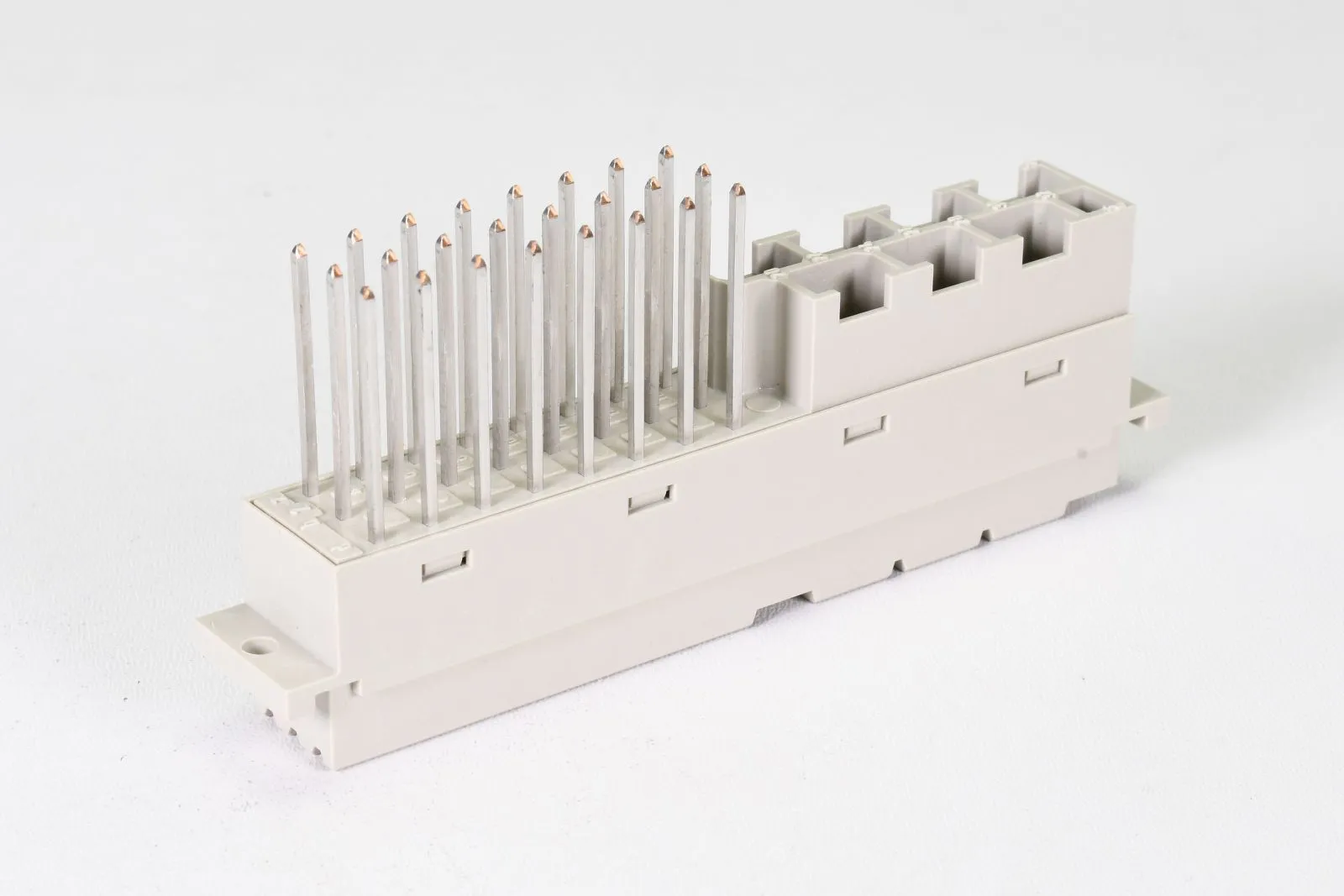 E-T-A 0Z041Z000004, Y 304 119 01, 24/7-polige Mischleiste