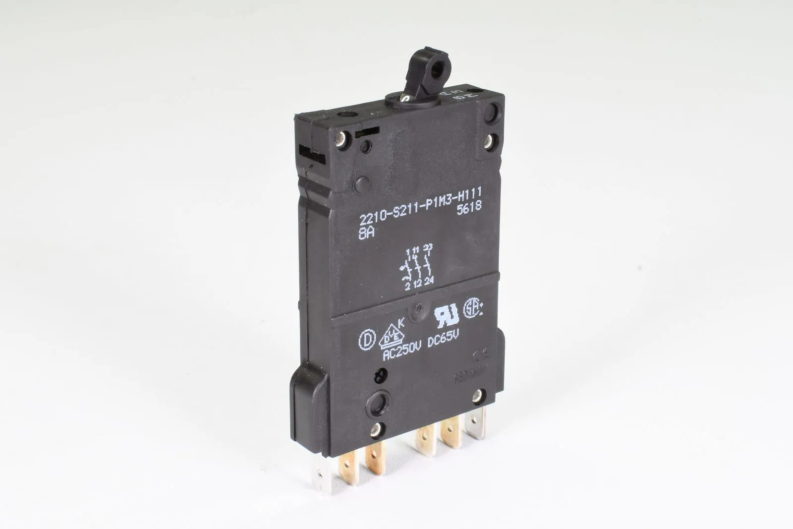 E-T-A 2210-S211-P1M3-H111-8A, Thermisch-magnetischer Schutzschalter