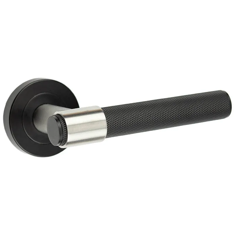 Nero T-Bar Knurled Door Handle